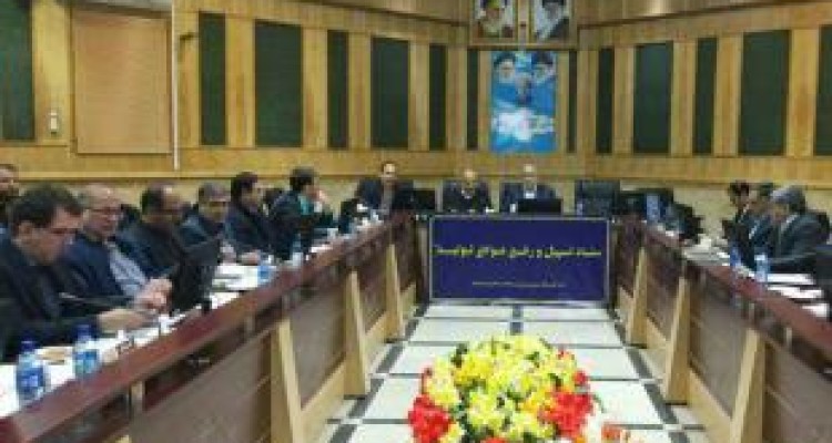 مدیرانی که در رفع موانع تولید و اشتغال کم‌کاری کنند تغییر می‌دهیم 