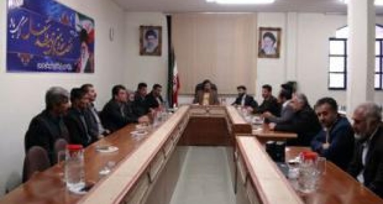برگزاري كارگاه آموزشي پيشگيري از شيوع بيماريهاي مشترك انسان و دام در هرسین 