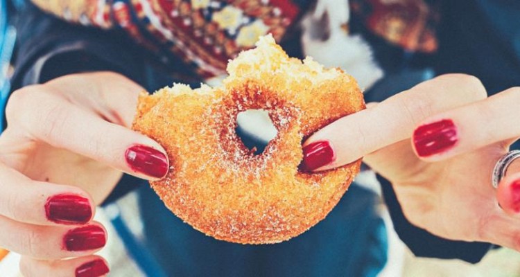 اعتیاد به شیرینی و راه‌های مقابله با آن