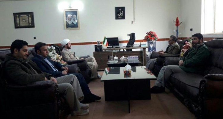  پرسنل اداره محیط زیست صحنه با امام جمعه این شهرستان دیدار کردند + تصویر