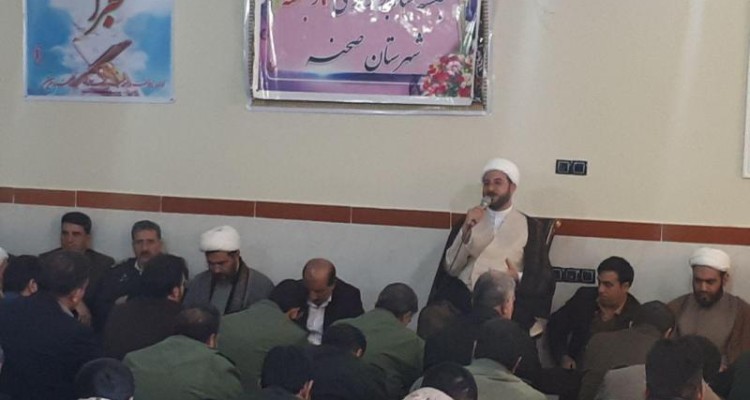 دشمن همه ابزار دشمنی را به کار برده است