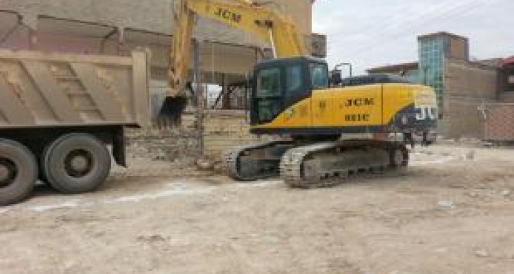 پی کنی و شروع بازسازی اولین واحد مسکونی در شهرستان زلزله زده سرپل ذهاب 