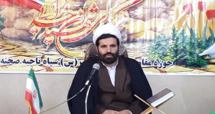 آنچه امروز مانع دشمنی دشمن شده وجود روح شجاعت و فداکاری ملت و خانواده شهداست
