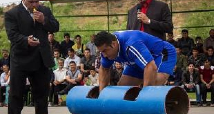ورزشکار کرمانشاهی به مسابقات قوی ترین مردان ایران اعزام می‌شود 