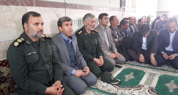  مراسم تودیع و معارفه فرماندهان حوزه مقاومت خواهر و برادر منطقه دینور برگزار شد