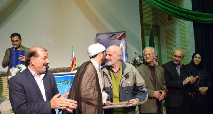 جشنواره تکریم خیرین مدرسه ساز شهرستان صحنه برگزار شد