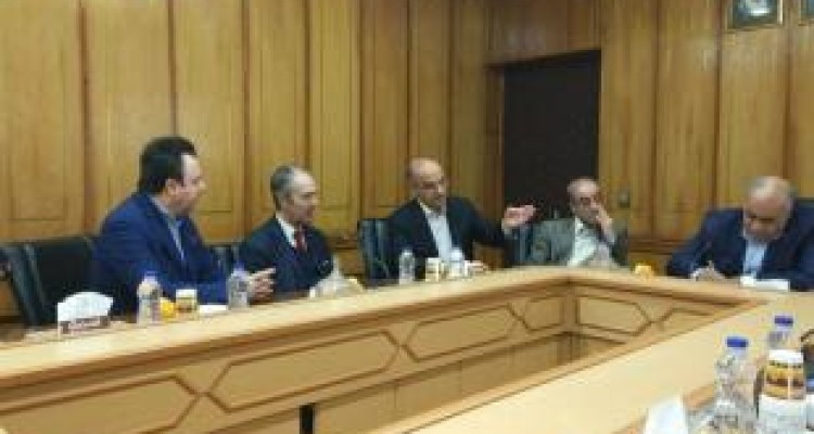 بیش از ۲ میلیارد دلار کالا از مرزهای استان کرمانشاه صادر شده است 