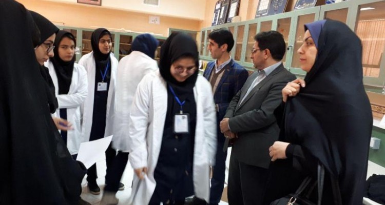 شانزدهمین دوره مسابقات آزمایشگاهی مناطق شرق استان‌ کرمانشاه در صحنه برگزار شد
