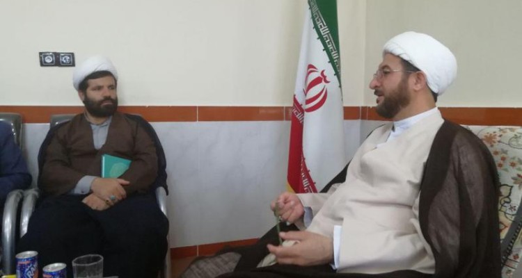  ديدار فعالين عرصه طرح صالحين حوزه های مقاومت سپاه صحنه با امام جمعه اين شهرستان