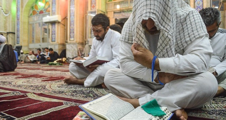 ثبت نام علاقمندان به شرکت در سنت حسنه اعتکاف در شهرستان صحنه آغاز شد