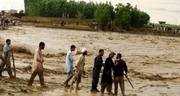 امدادرسانی در ۱۱ استان سیلابی/ آمار فوتی ها و نجات یافتگان