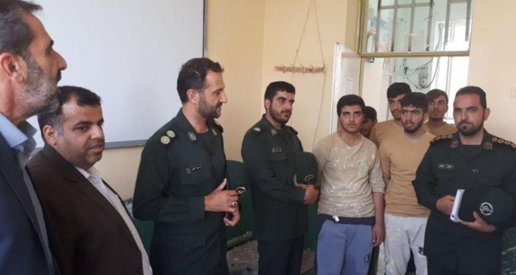 جمعی از مسئولین شهرستان صحنه از طرح هجرت 3 مدارس در حال انجام بازدید کردند