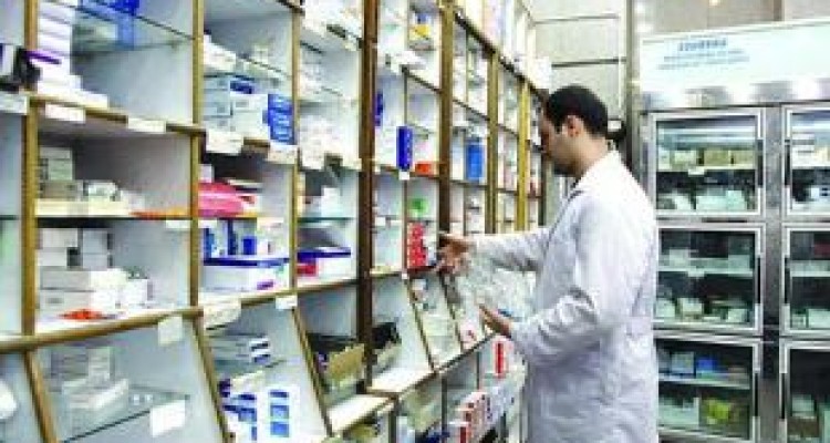 چرا داروخانه ها از پذیرش دفترچه سلامت امتناع می کنند؟ 