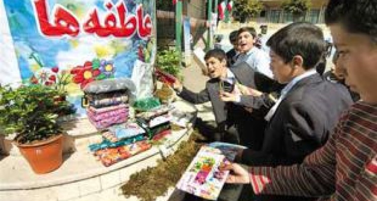 ۱۰۰۰ پایگاه آماده جمع آوری کمک ها در کرمانشاه 
