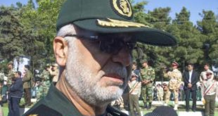 برگزاری اجتماع باشکوه ۲۰ هزار نفری بسیجیان در کرمانشاه 