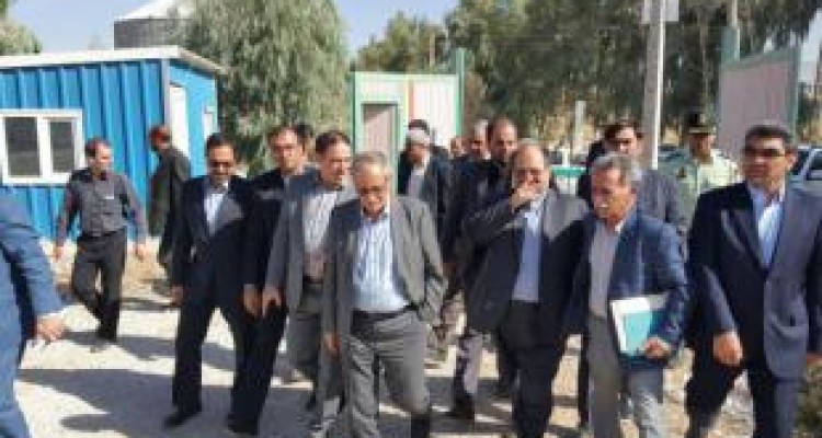  بازدید وزیر صنعت معدن تجارت از واحدهای شهرک صنعتی شهرستان زلزله زده سرپل ذهاب+ تصاویر 