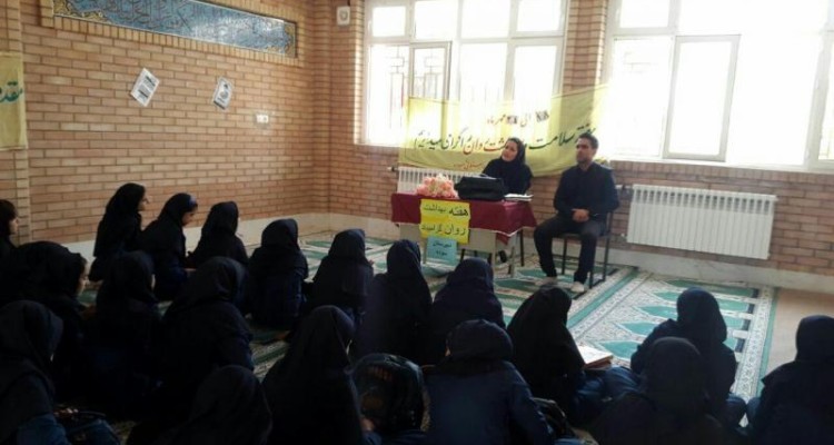   کارگاه اموزشی سلامت وبهداشت روان در صحنه برگزار شد