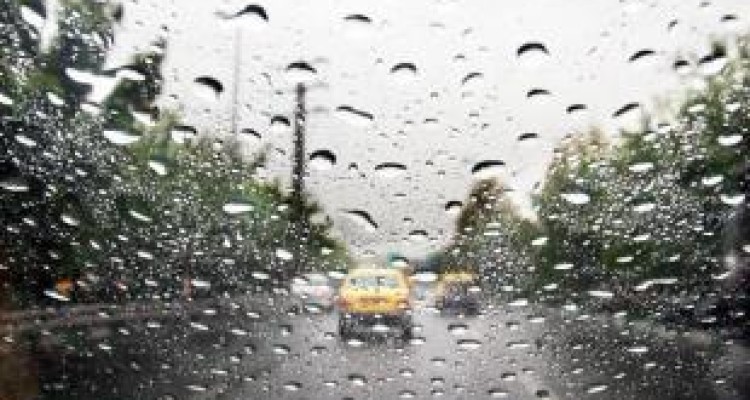 توصیه‌هایی برای رانندگی در روزهای بارانی 