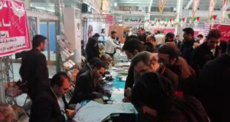 لیست‌های چاپی روی دست ناشران مانده /باندبازی و لابی‌گری برای دریافت حمایت‌های دولت! 