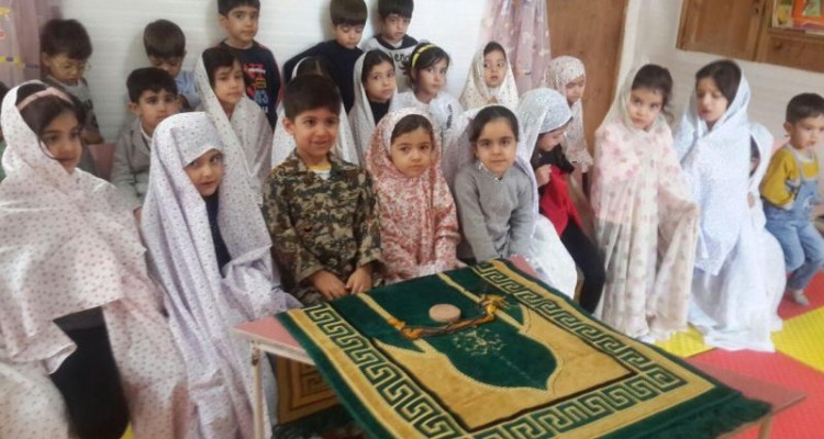 جشنواره سرود نماز در مهد کودک گلنار شهرستان صحنه برگزار شد