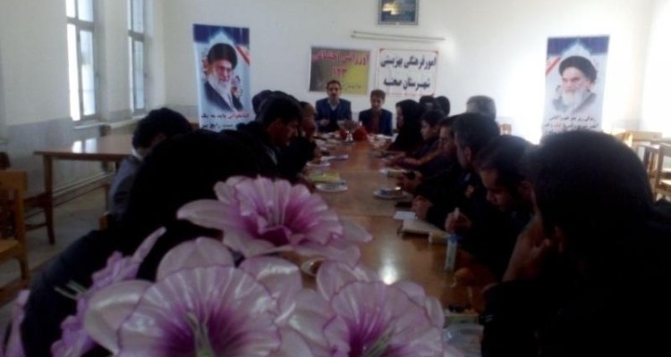 نشست «معلولین در خانه دوم،کتابخانه» در شهرستان صحنه برگزارشد