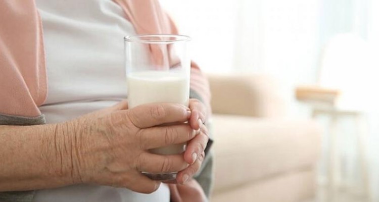 دلایل پوکی استخوان در سالمندان