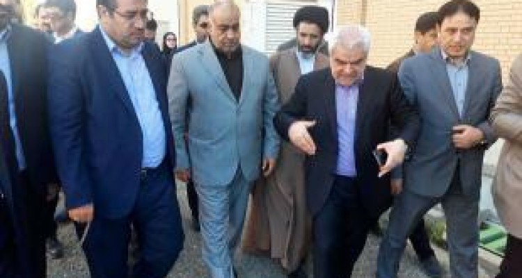  وزیر صمت از چند واحد صنعتی کرمانشاه بازدید کرد 