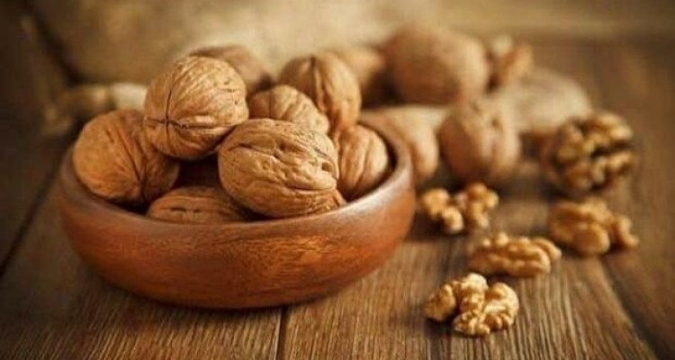 مصرف روزانه گردو ریسک بیماری قلبی را کاهش می دهد