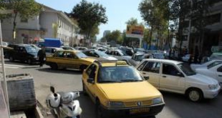  محدودیت ترافیکی در خیابان شریعتی کرمانشاه اعمال می‌شود 