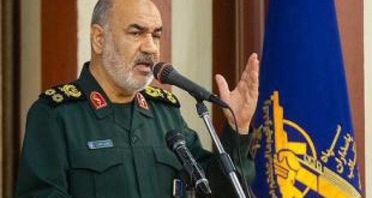 خورشید دشمن به مغرب خود نزدیک شده و رو به افول است 