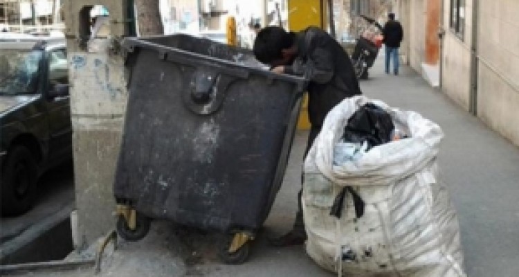 آن روی نازیبای یک کلانشهر با «خیابان‌های خمار» آن روی نازیبای یک کلانشهر با «خیابان‌های خمار» 