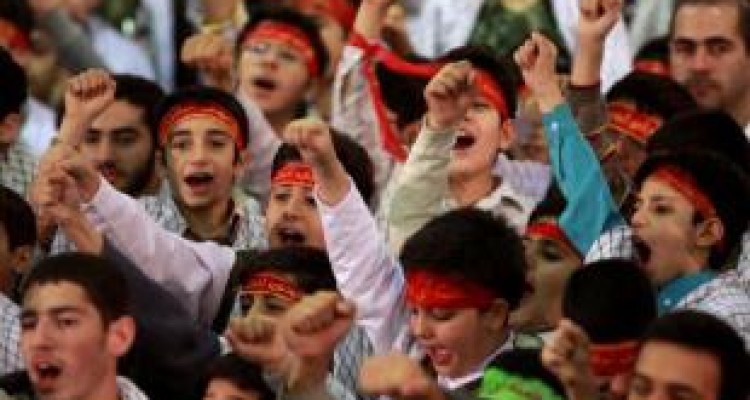 به صدا درآمدن زنگ بسیج در مدارس کرمانشاه 