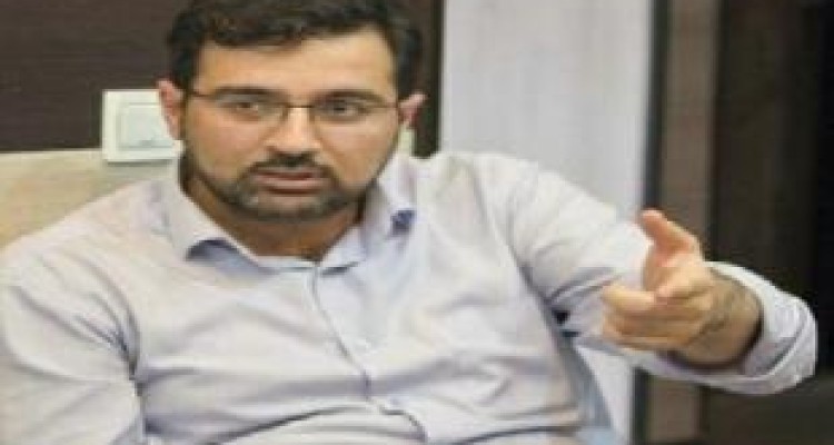 جعل تاریخ و ساختن "قدیس یارمحمدخان" خدمت به کرمانشاه نیست/ با نگاهی به کتاب گُرد کُرد 