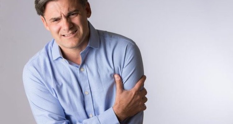  از علائم مهم حمله قلبی آگاه باشید
