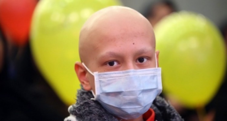 اجرای پویش سراسری «مبارزه با سرطان» در کرمانشاه 