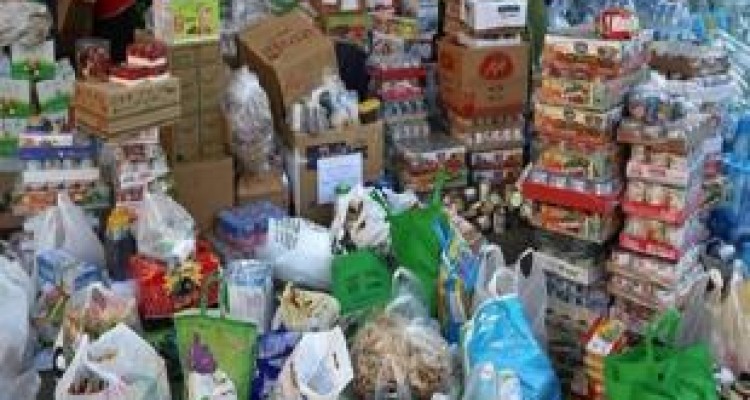 جمع آوری کمکهای مردمی سرپلذهاب به سیل زدگان سیستانی ادامه دارد 
