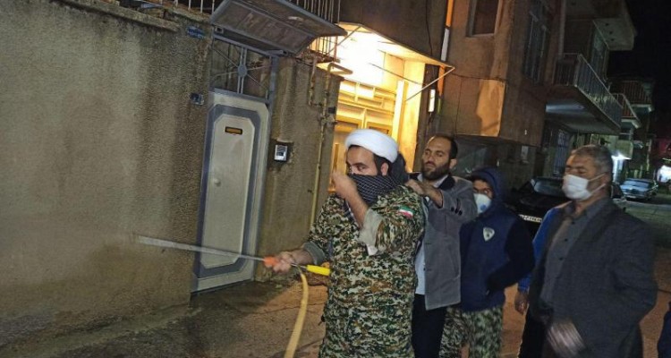 ضد عفنونی مداوم سطح شهر صحنه توسط گروه جهادی شهید رضا عباسی سپاه صحنه