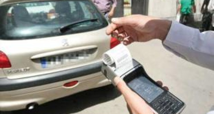 ۹۵۰۰ خودروی غیربومی از ورودی‌های کرمانشاه بازگردانده شدند 