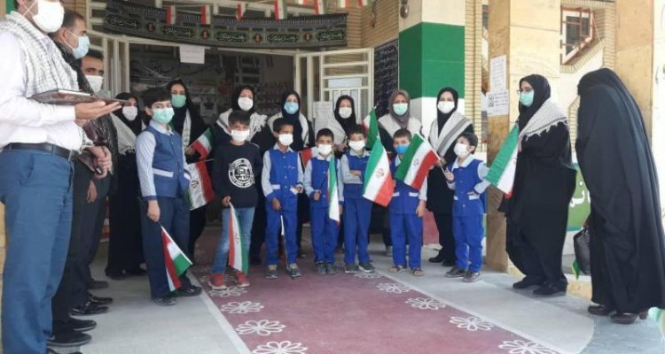زنگ مهر و مقاومت در مدارس شهرستان صحنه نواخته شد