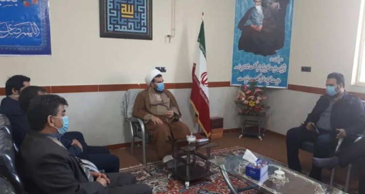 جمعی از پزشکان صحنه با امام جمعه این شهرستان دیدار کردند