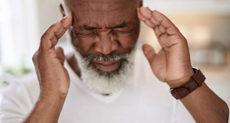  علت بروز سردردهای فصلی چیست؟