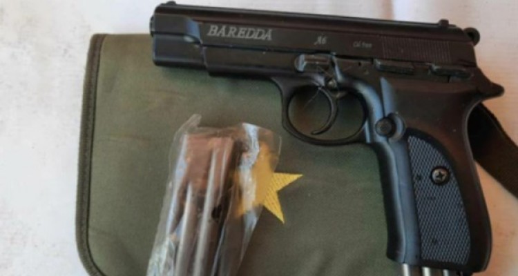  کشف۷۰ قبضه اسلحه آمریکایی در پاوه