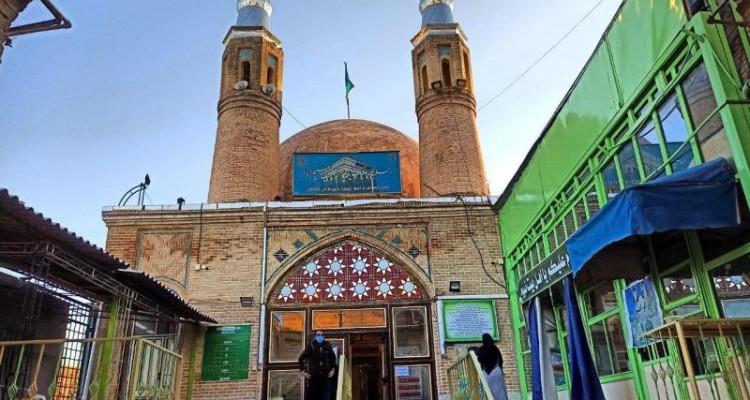 امام زاده ابراهیم ع کنگاور در نزدیکی معبد آناهیتا قرار دارد + تصویر