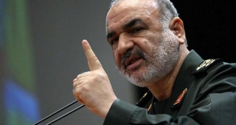 دشمن را با شکست های خفت بار روانه گورستان تاریخ می کنیم