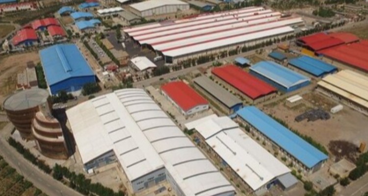 صنعت برق پشت فعالیت‌های صنعتی-تولیدی را خالی نکند