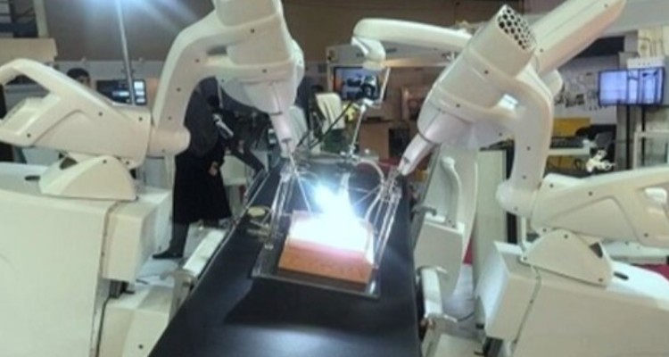 اولین جراحی رباتیک از راه دور با دستگاه ایرانی انجام شد