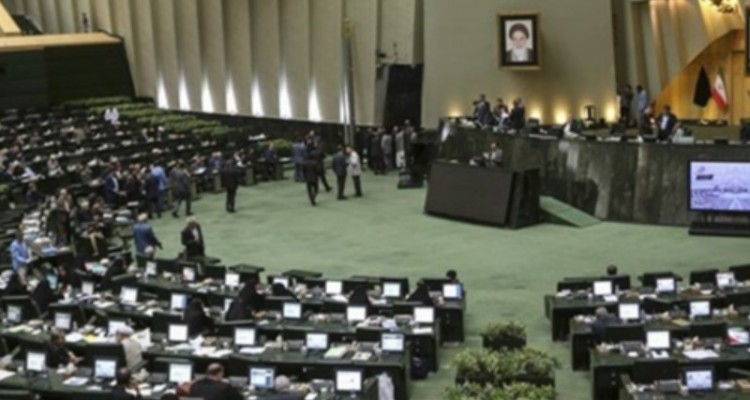 نشست غیرعلنی مجلس درباره موضوع رأی اعتماد کابینه