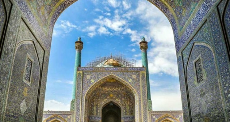 مساجد باید از حالت تک بعدی خارج شوند