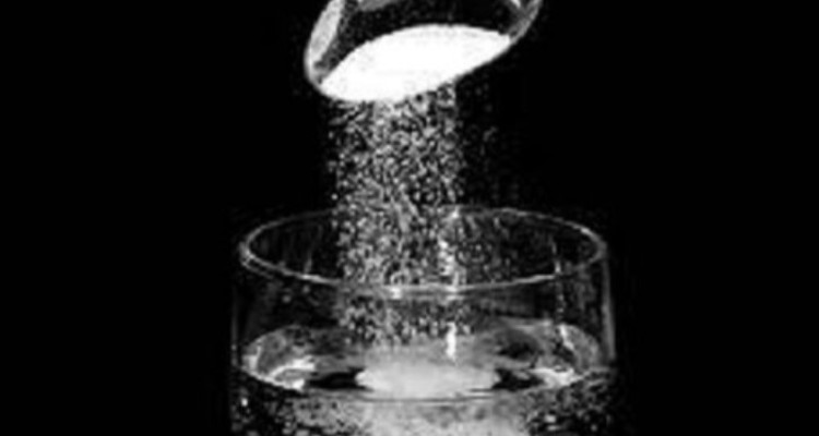 آب نمک روند گسترش کرونا را در ریه ها کُند می کند