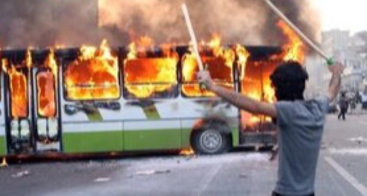 کادرسازی حرفه‌ای هسته سخت اصلاحات آغاز شد / اصلاح‌طلب شورشی به صحنه می‌آید!